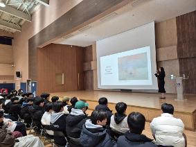 3학년_청소년을 위한 현대 미술 이해 특강-이정우 에디터(12/4)